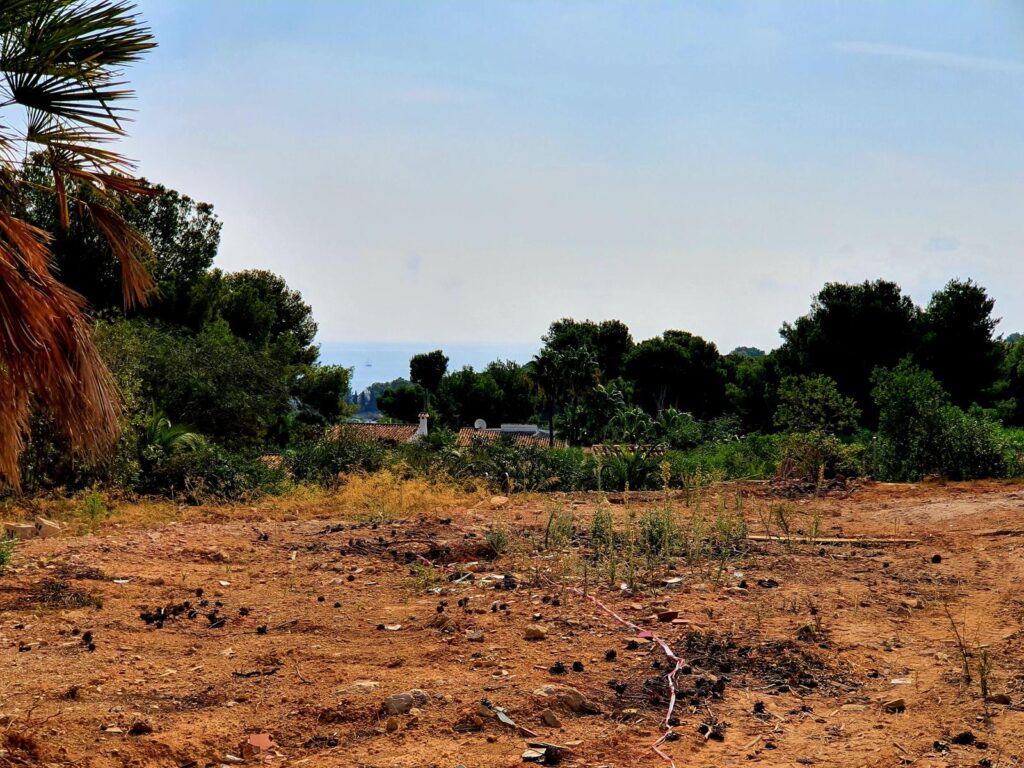 Plot in Moraira (P3)